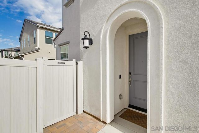 27740 Heritage Lane, Valley Center, CA 92082