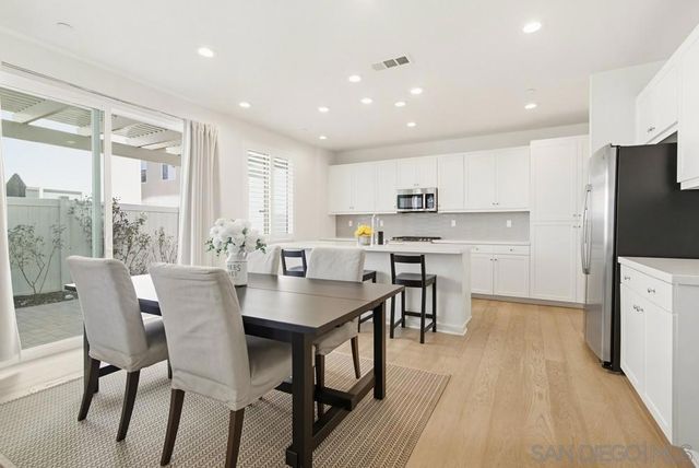 27740 Heritage Lane, Valley Center, CA 92082