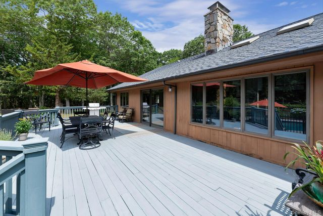 2905 Private Road, East Marion, NY 11939