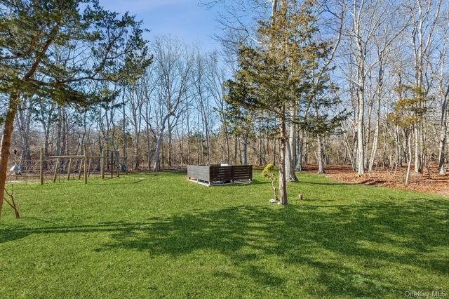 2905 Private Road, East Marion, NY 11939
