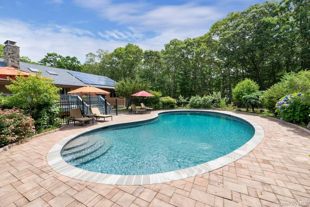 2905 Private Road, East Marion, NY 11939