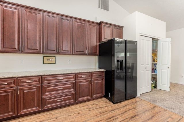 403 N Calvin Ln, Spokane Valley, WA 99216