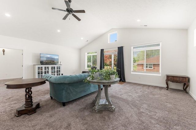 403 N Calvin Ln, Spokane Valley, WA 99216