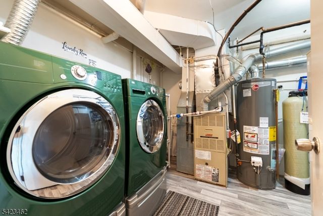 1328 Yurgel Dr, South Plainfield Boro, NJ 07080