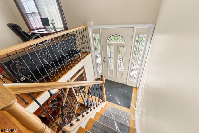 1328 Yurgel Dr, South Plainfield Boro, NJ 07080