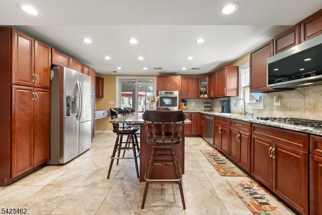 1328 Yurgel Dr, South Plainfield Boro, NJ 07080