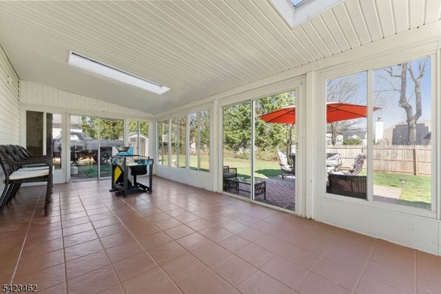 1328 Yurgel Dr, South Plainfield Boro, NJ 07080