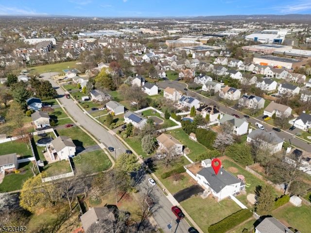 1328 Yurgel Dr, South Plainfield Boro, NJ 07080