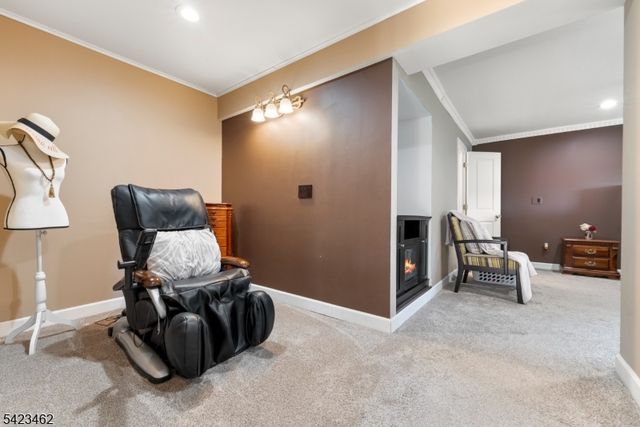 1328 Yurgel Dr, South Plainfield Boro, NJ 07080