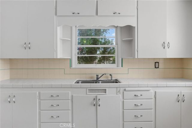 4640 Cover, Riverside, CA 92506