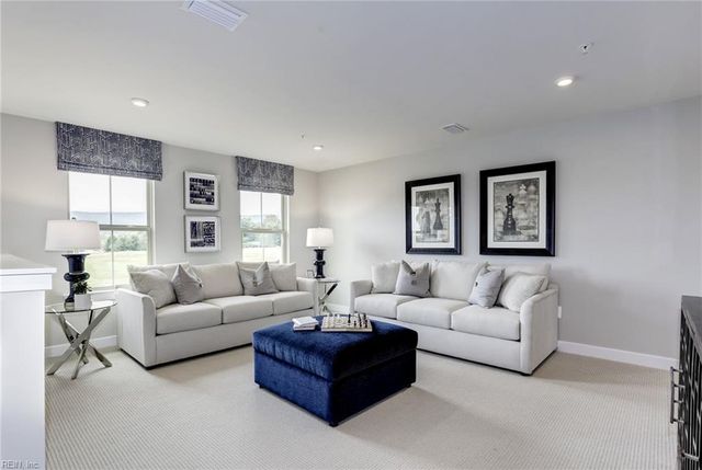 390 Tributary LN, Carrollton, VA 23314