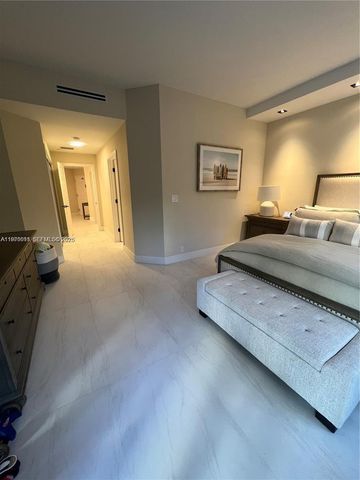 3900 Island Blvd B308, Aventura, FL 33160