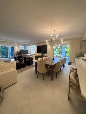 3900 Island Blvd B308, Aventura, FL 33160