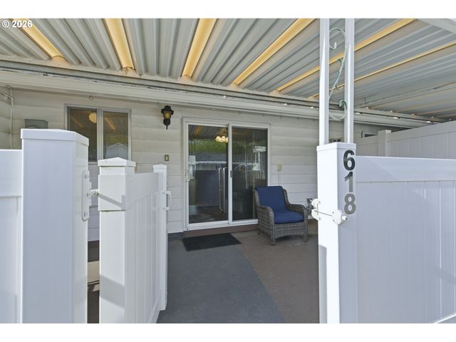 618 Ne FLEMING Ave, Gresham, OR 97030