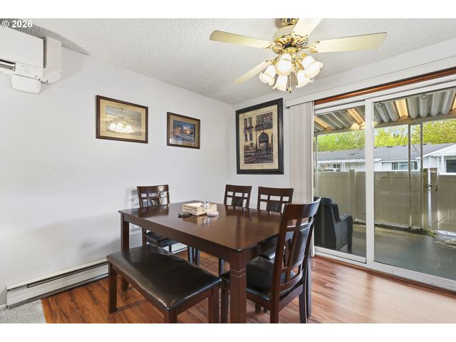 618 Ne FLEMING Ave, Gresham, OR 97030