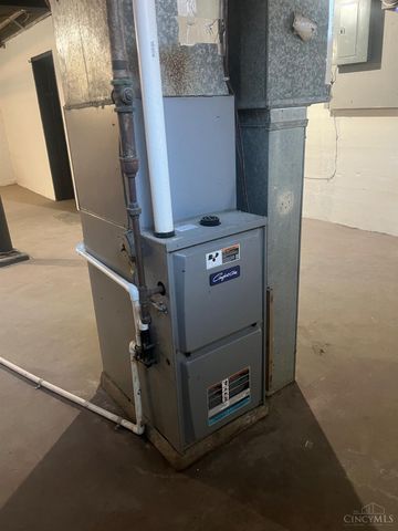 1756 Carll Street, Cincinnati, OH 45225