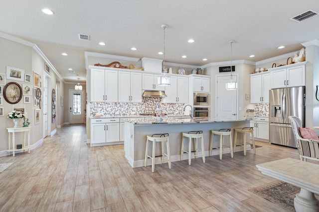 13939 SWALLOW HILL DRIVE, Lithia, FL 33547