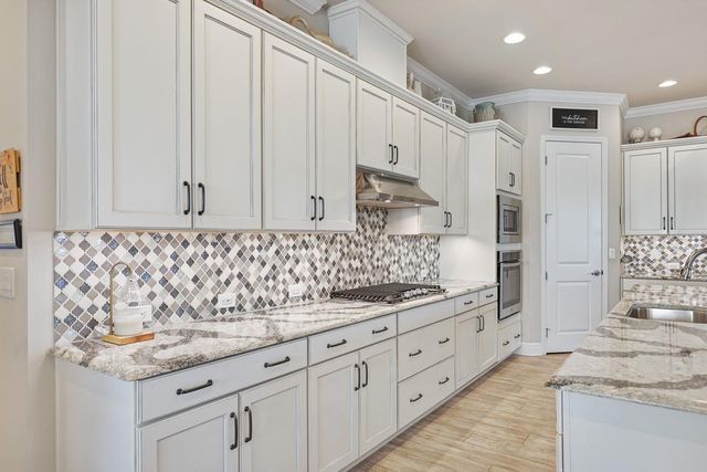 13939 SWALLOW HILL DRIVE, Lithia, FL 33547