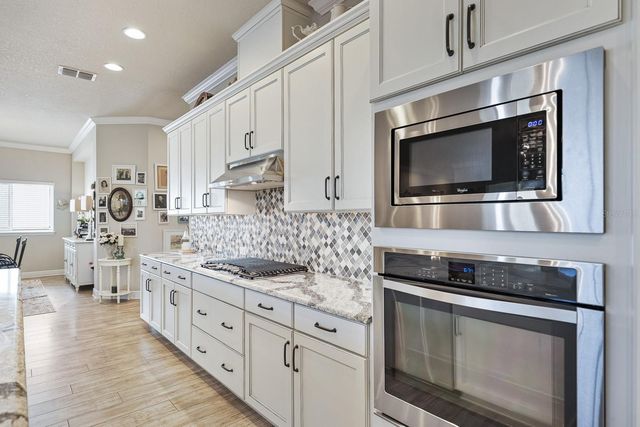 13939 SWALLOW HILL DRIVE, Lithia, FL 33547