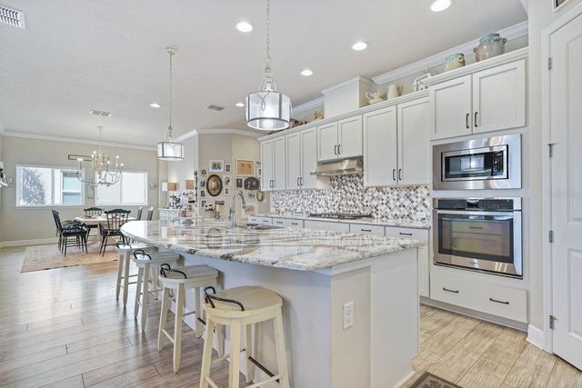 13939 SWALLOW HILL DRIVE, Lithia, FL 33547