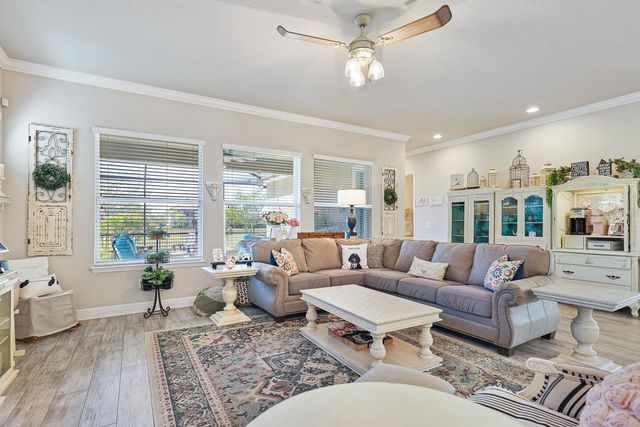 13939 SWALLOW HILL DRIVE, Lithia, FL 33547