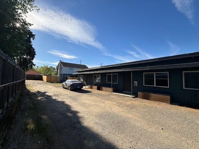 1170 Orange Avenue, Redding, CA 96001