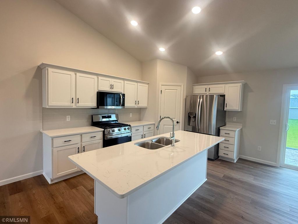 2813 Ivy Avenue NE, Saint Michael, MN 55376 — photo 2