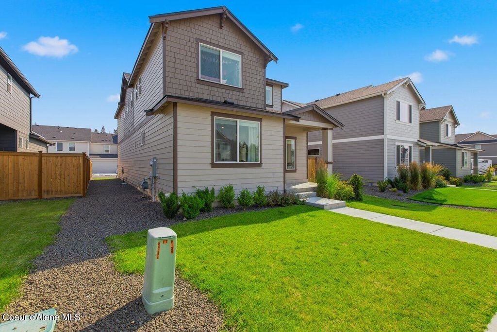 318 E Viceroy AVE, Hayden, ID 83835 photo 1