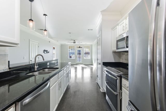 2310 Elliott Ave Apt 214, Nashville, TN 37204