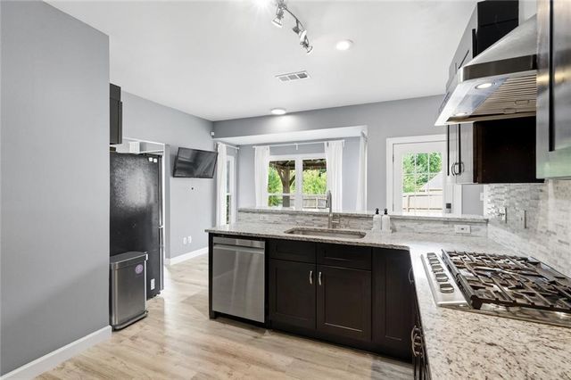 500 Willow Lookout, Alpharetta, GA 30022