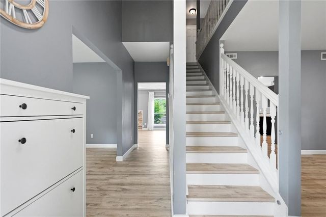 500 Willow Lookout, Alpharetta, GA 30022