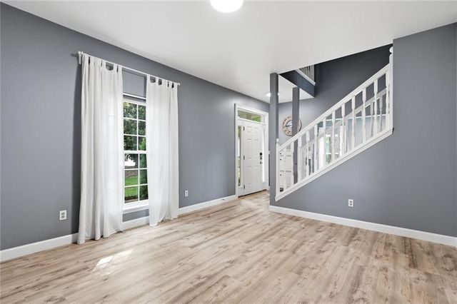 500 Willow Lookout, Alpharetta, GA 30022