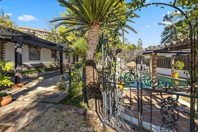 3428 Circle Road, San Bernardino, CA 92405