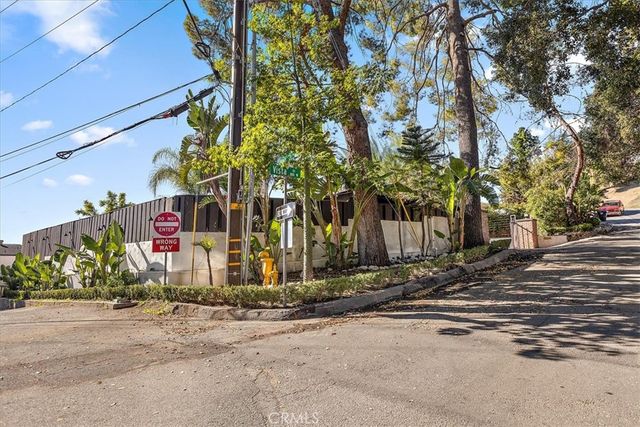 3428 Circle Road, San Bernardino, CA 92405