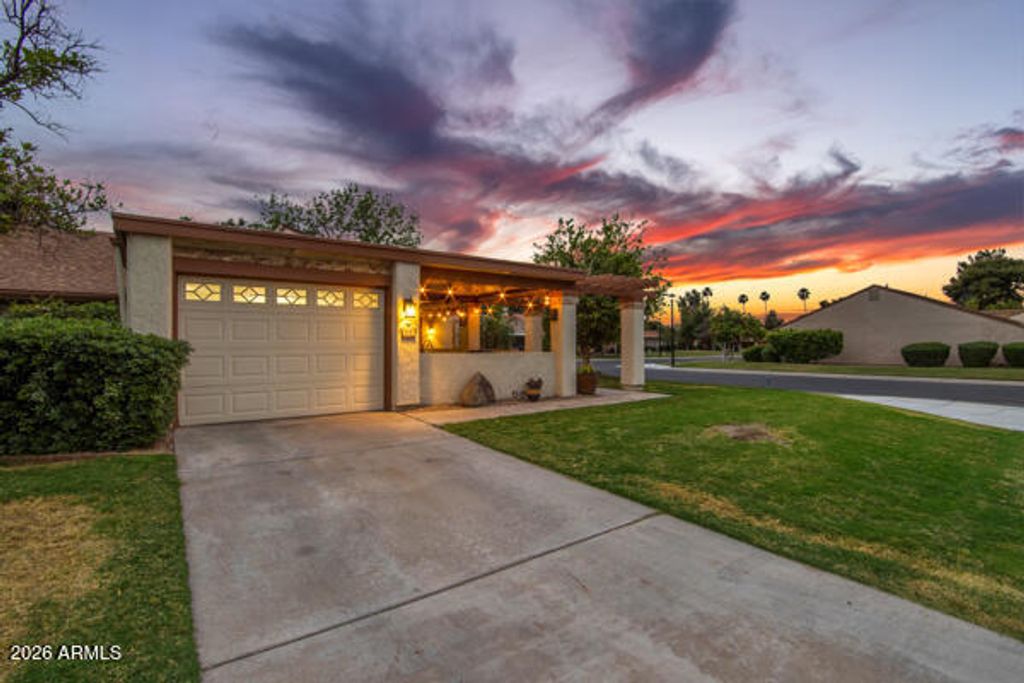 186 LEISURE WORLD --, Mesa, AZ 85206 — exterior