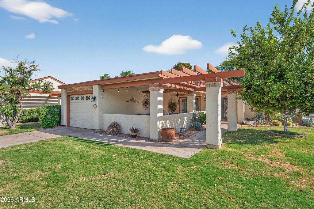 186 LEISURE WORLD --, Mesa, AZ 85206 — photo 2