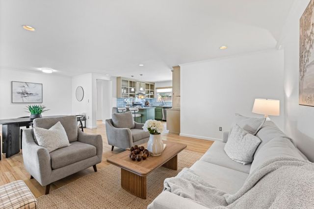 953 Kenneth Avenue, Campbell, CA 95008
