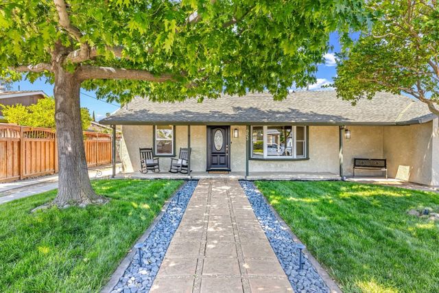 953 Kenneth Avenue, Campbell, CA 95008