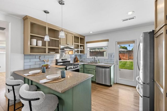 953 Kenneth Avenue, Campbell, CA 95008