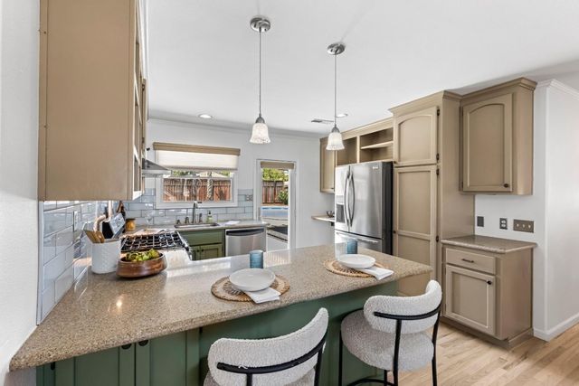 953 Kenneth Avenue, Campbell, CA 95008