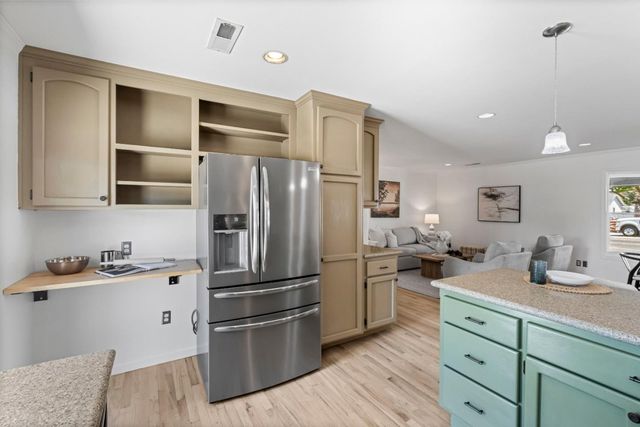953 Kenneth Avenue, Campbell, CA 95008