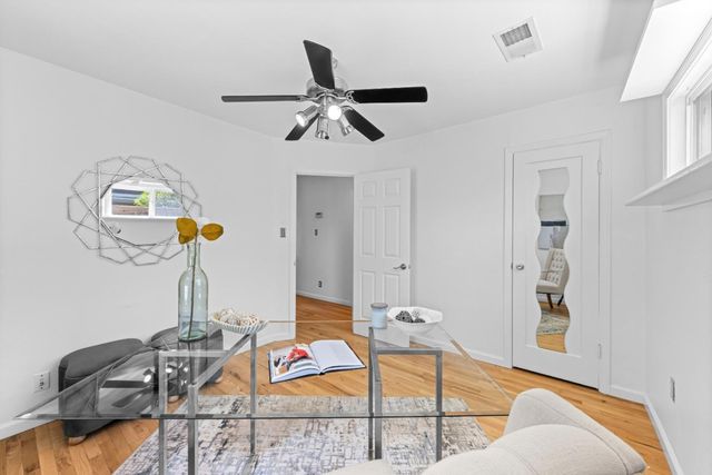 953 Kenneth Avenue, Campbell, CA 95008