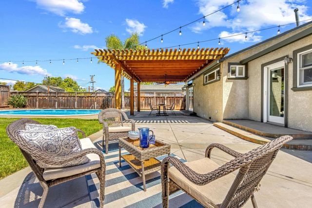 953 Kenneth Avenue, Campbell, CA 95008