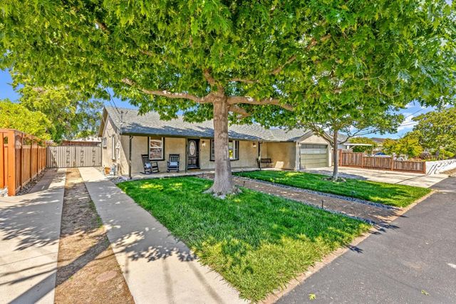 953 Kenneth Avenue, Campbell, CA 95008
