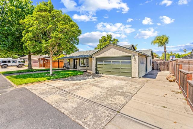 953 Kenneth Avenue, Campbell, CA 95008