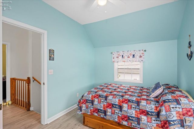W 515 2nd Street, Port Clinton, OH 43452