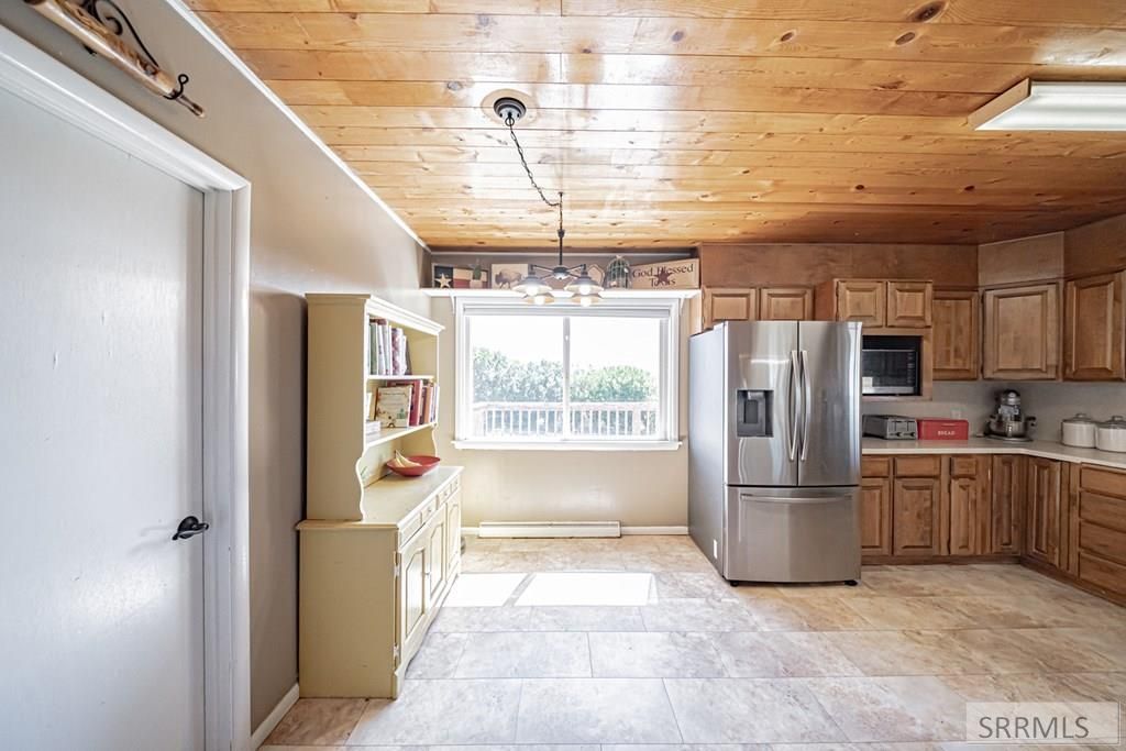 Image 13 of property listing at 1235 W Hwy 26, Blackfoot, ID 83221