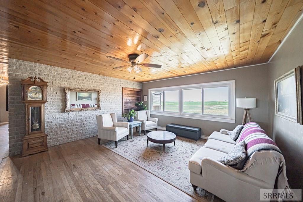 Image 6 of property listing at 1235 W Hwy 26, Blackfoot, ID 83221