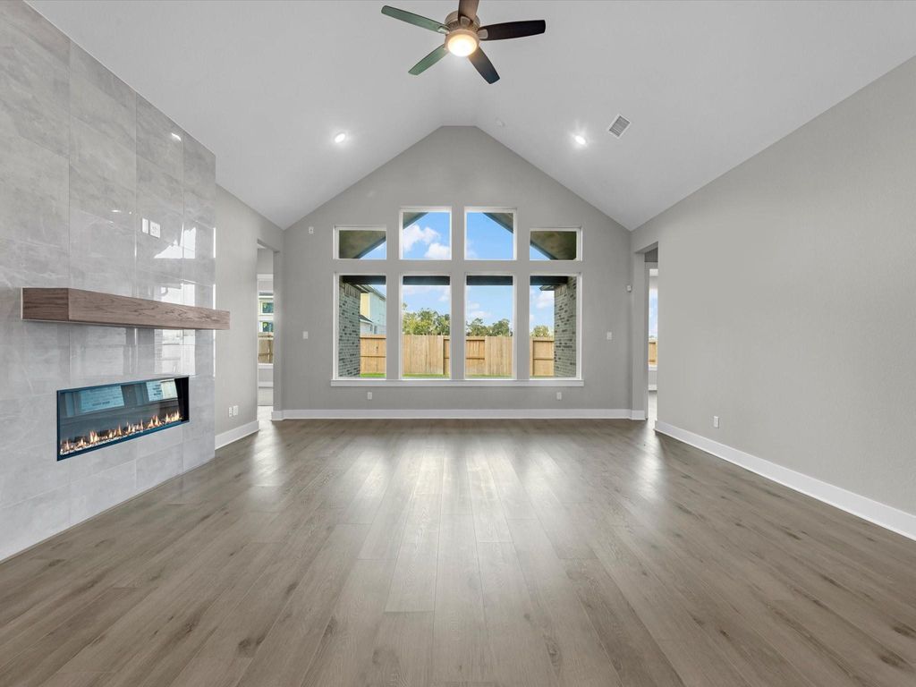 Image 9 of property listing at 2627 Crown Ridge Drive, Missouri City, TX 77459