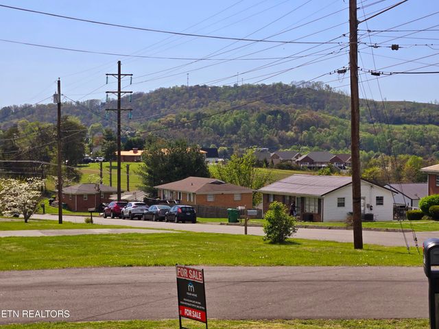 602 Hilltop Drive, Morristown, TN 37814